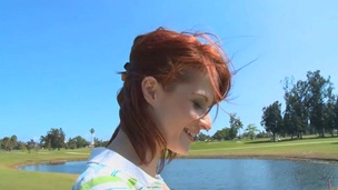Honey is pleasing stud's huge wang with outdoor blow job