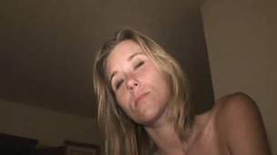 Trashy young blond Kerri loses her raiment and milks a throbbing pole