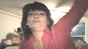 brunette amatør solo moden