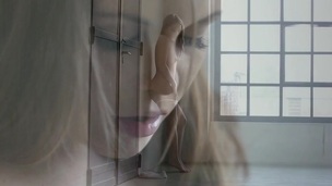 21Naturals Video: Naked