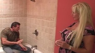 Cougar with big scoops gets facial cumshot after hardcore ravish