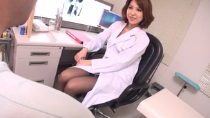 brunette asiatisk leketøy onani store pupper milf
