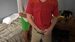 Slender twink takes shlong of a impressive gay in his mouth