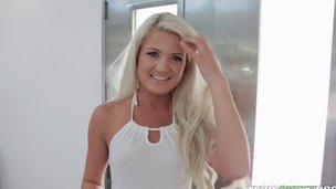 Prettiest golden-haired lass ever can't wait to sit down on the schlong